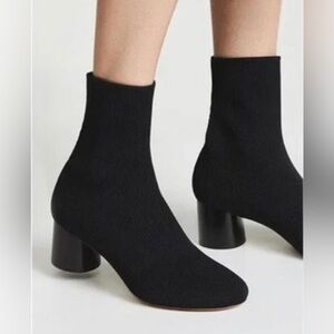 VINCE
Tasha Rib-Knit Cylinder Heel Sock Booties ( only used once, look like new)